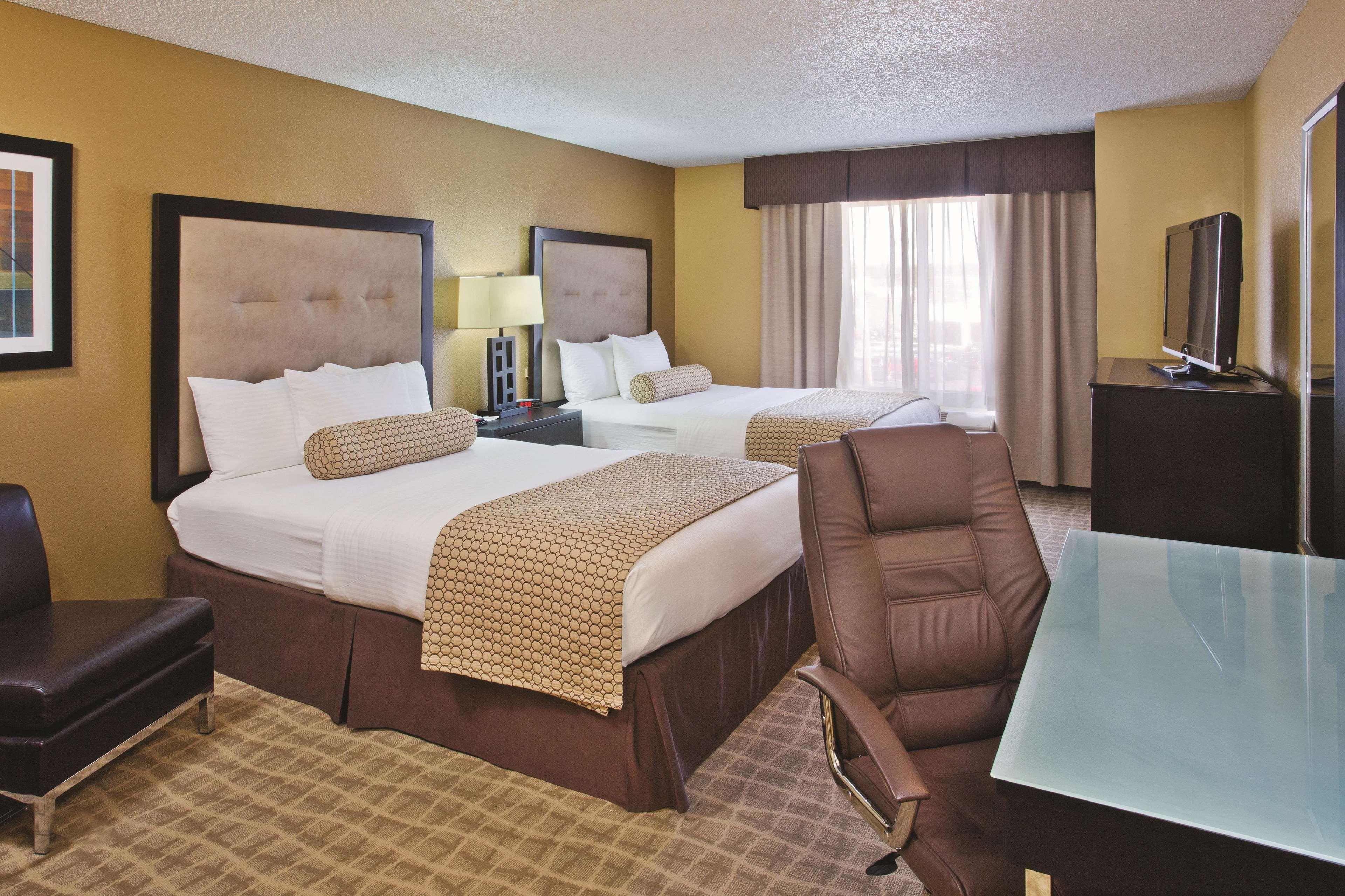 La Quinta By Wyndham Hot Springs Hotel Exterior foto