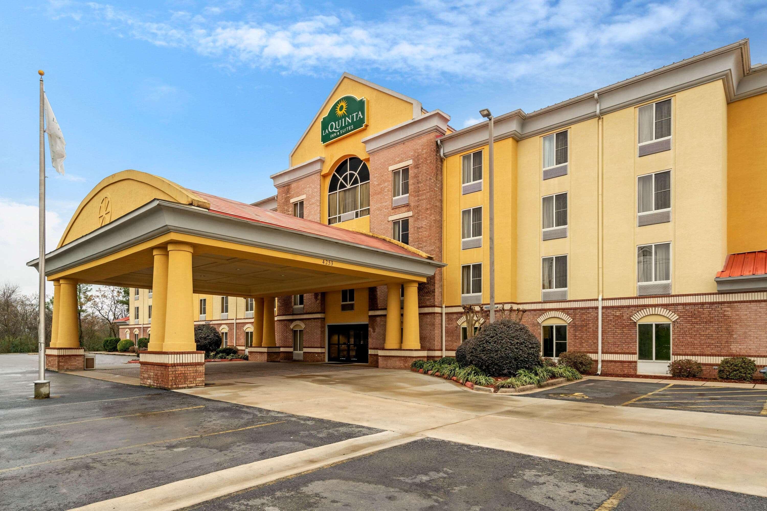 La Quinta By Wyndham Hot Springs Hotel Exterior foto