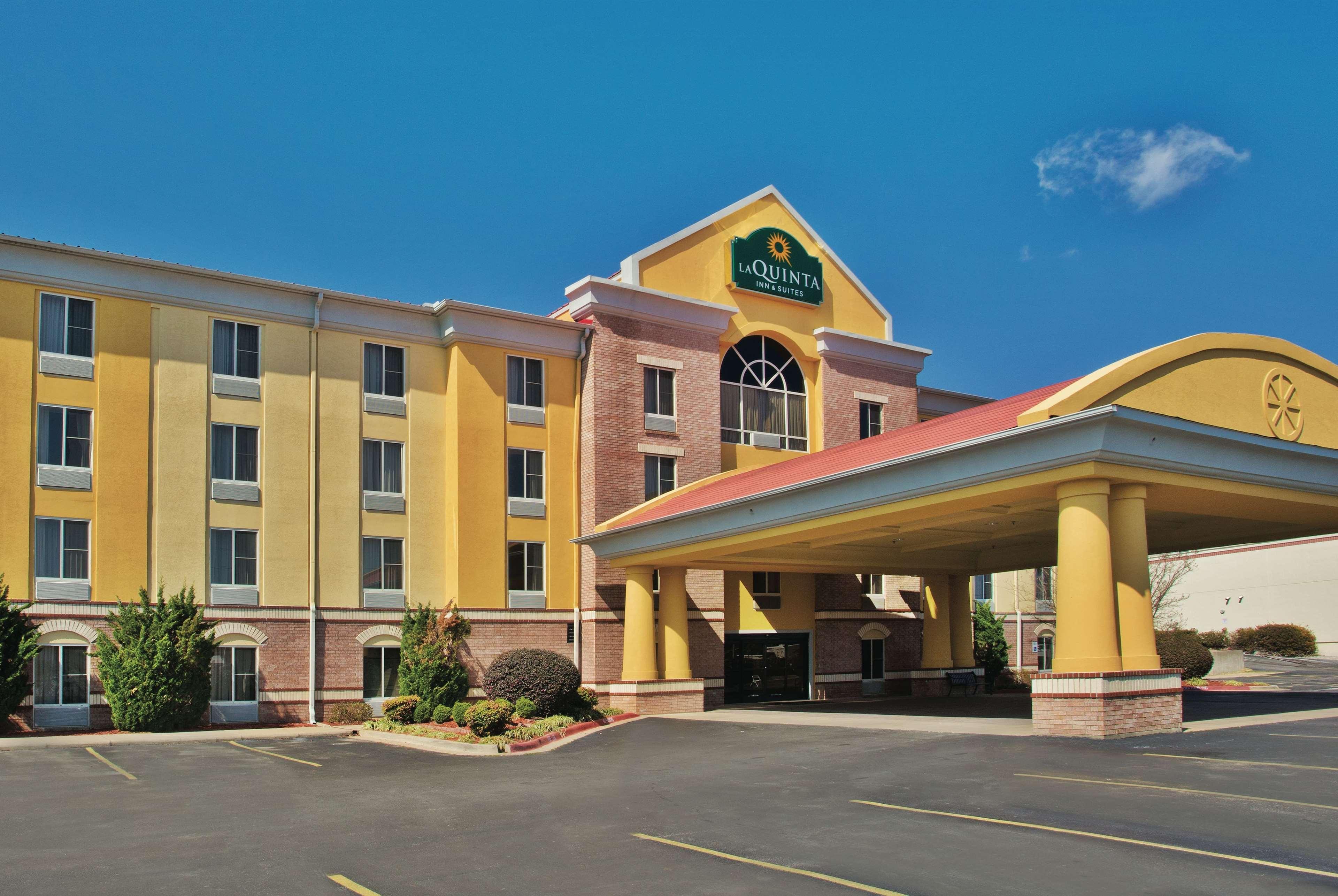 La Quinta By Wyndham Hot Springs Hotel Exterior foto