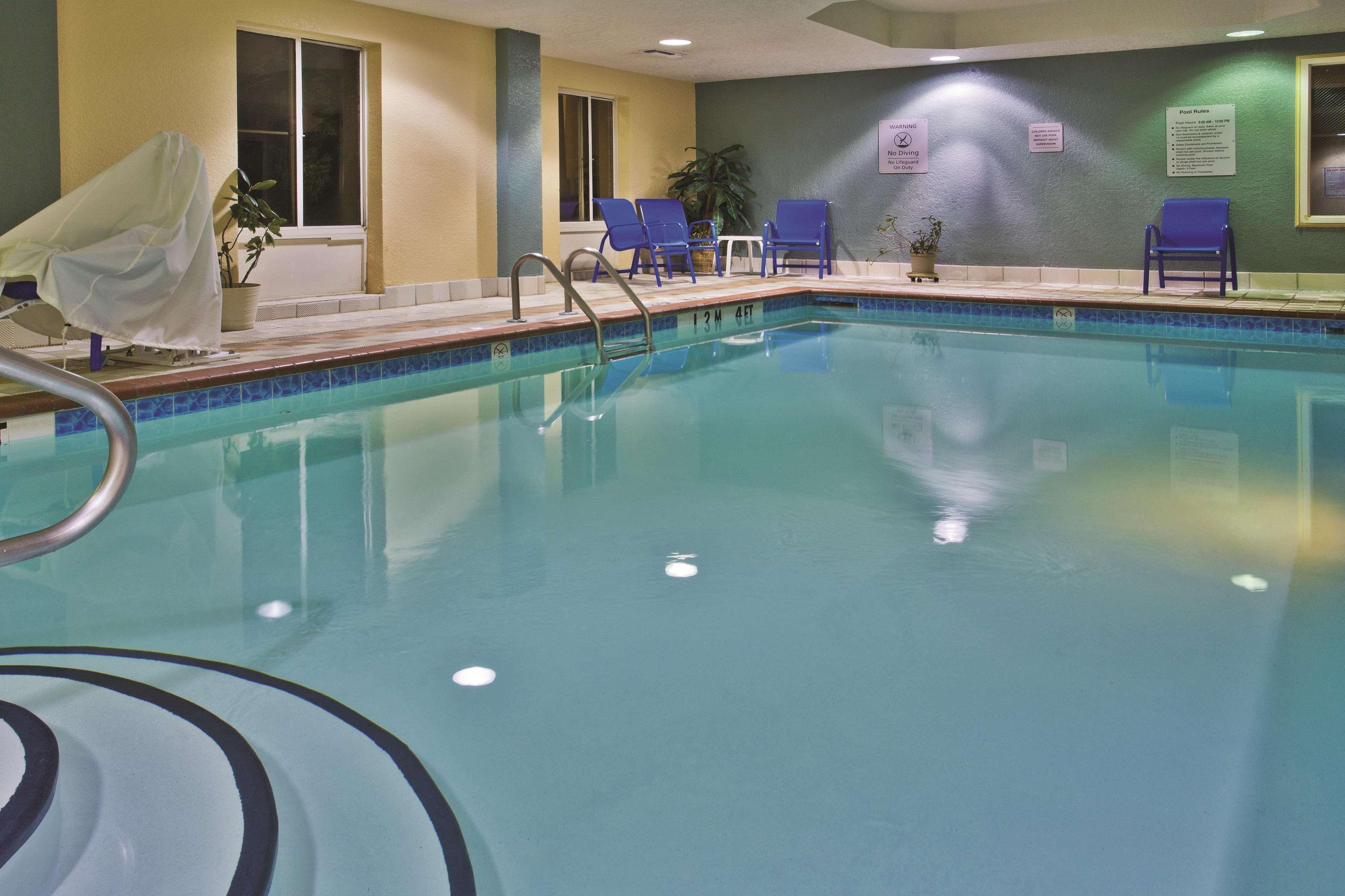 La Quinta By Wyndham Hot Springs Hotel Exterior foto