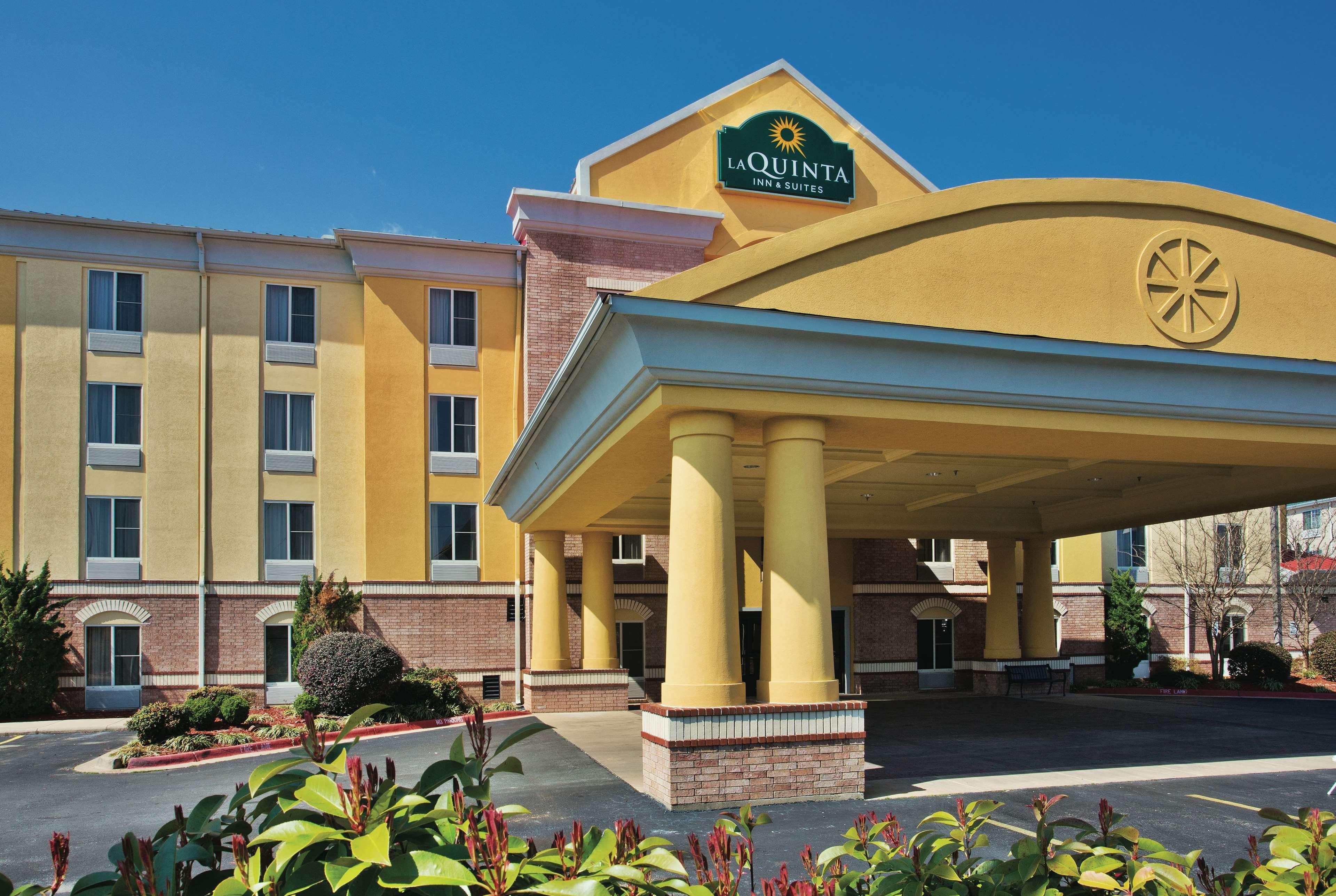 La Quinta By Wyndham Hot Springs Hotel Exterior foto